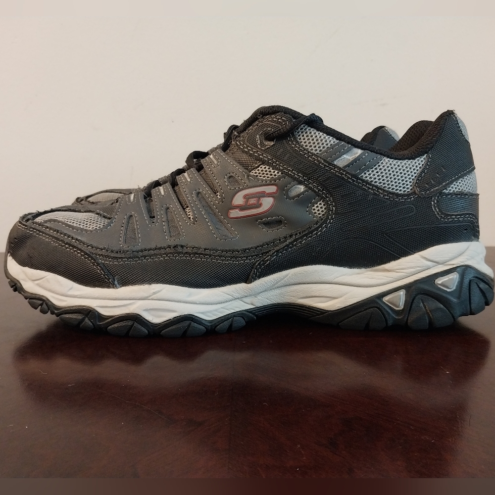 Skechers Mens Air Cooled Memory Foam Shoes Slightly worn-out in Linning Size 11